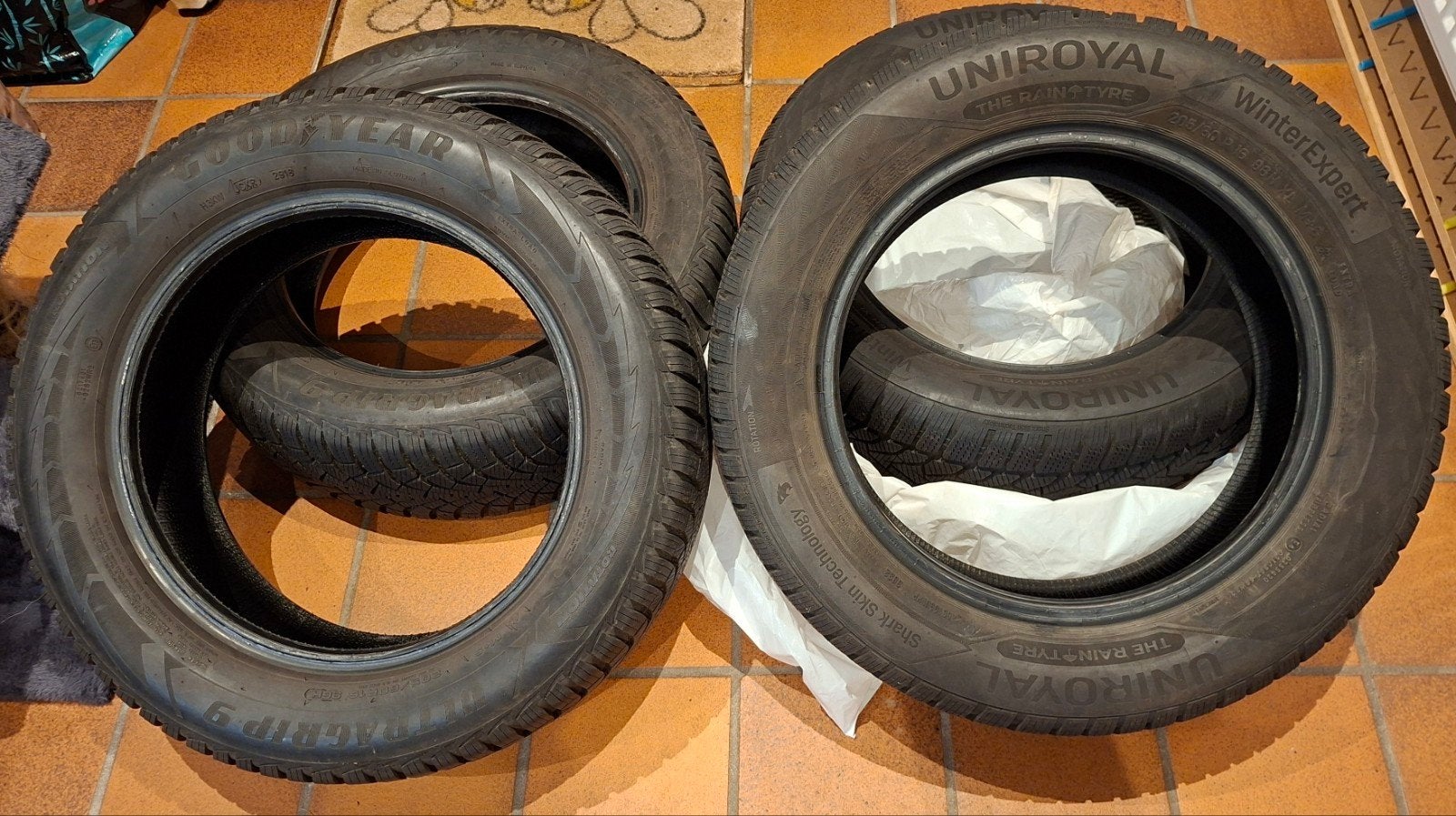 4 pneus hiver 205 60 R16 96H - prof. 8mm, Autos : Pièces & Accessoires, Pneus hiver, 16 pouces, 205 mm, Pneu(s)