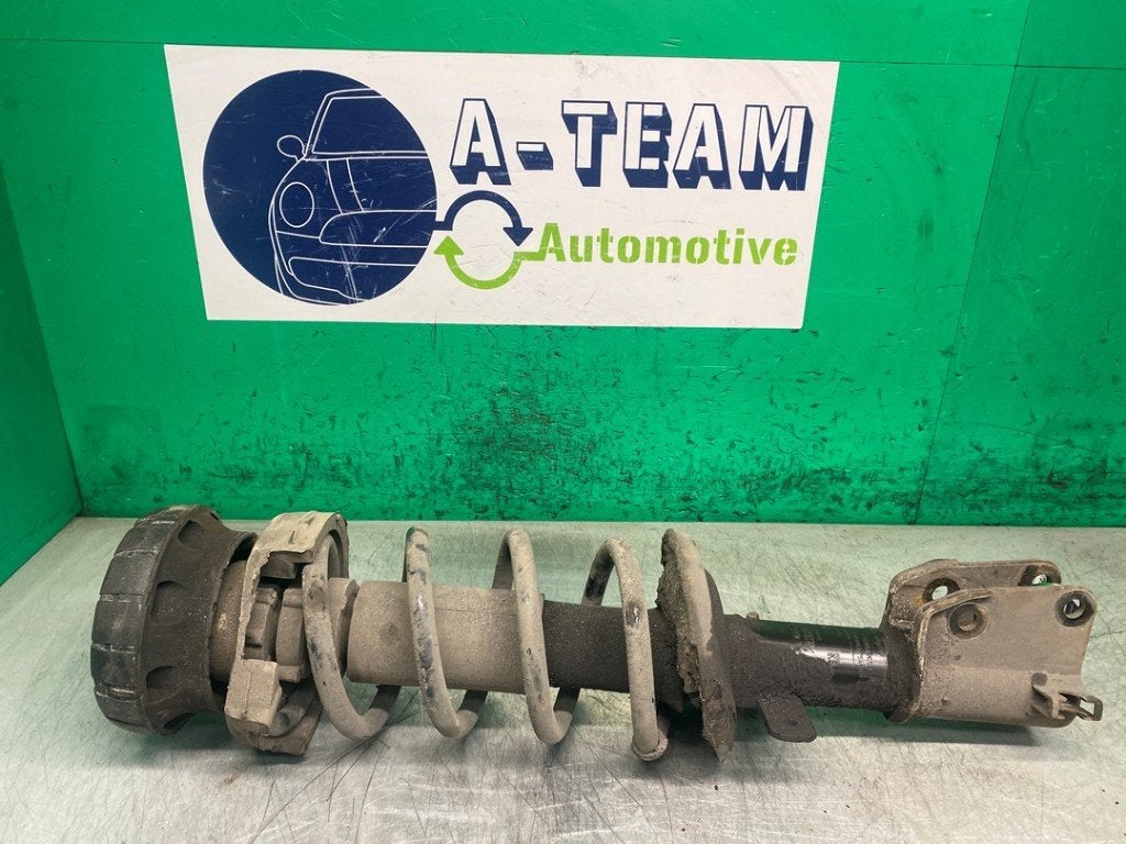 AMORTISSEUR OU ABSORBEUR DE CHOC AVANT GAUCHE (|543023941R|), Renault, Utilisé, Peter-Huppertz-Straße 5
51063  Köln, DE, Dialog.deutschland@renault.de
