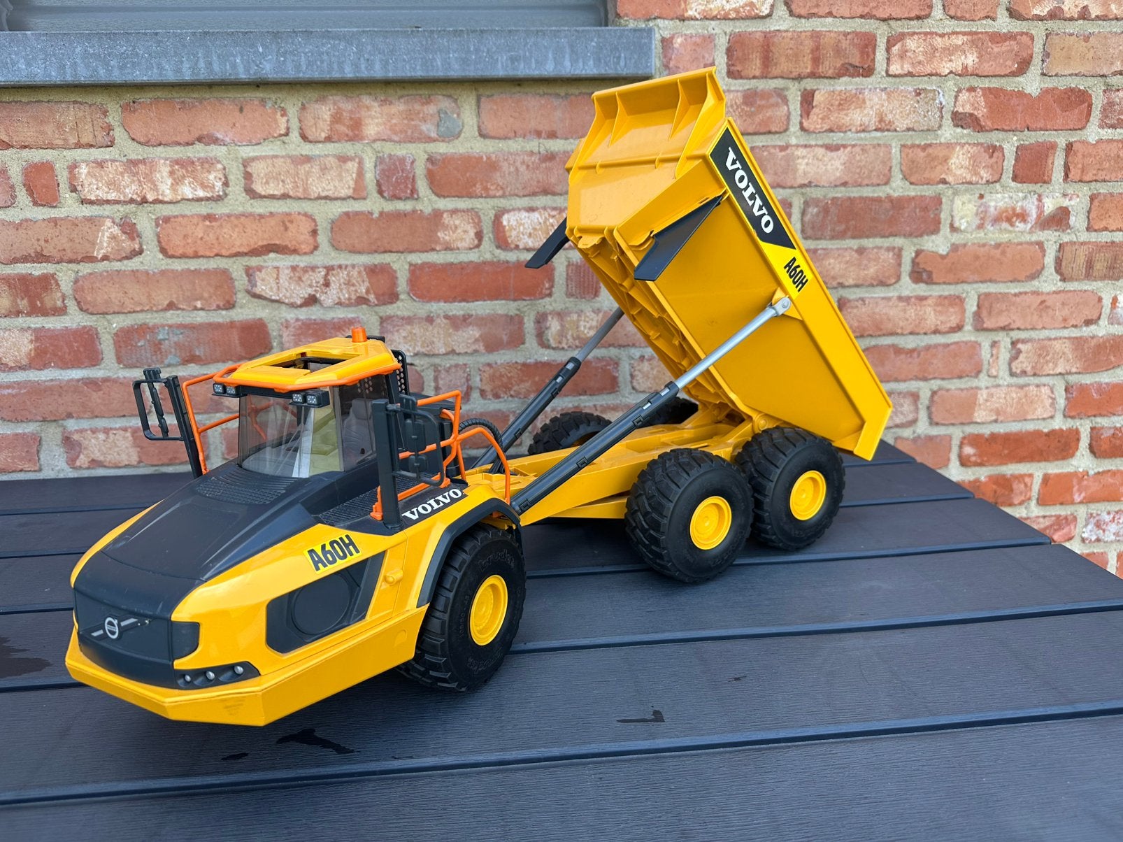 Bruder Volvo dumper, Ophalen, Gebruikt, Overige merken