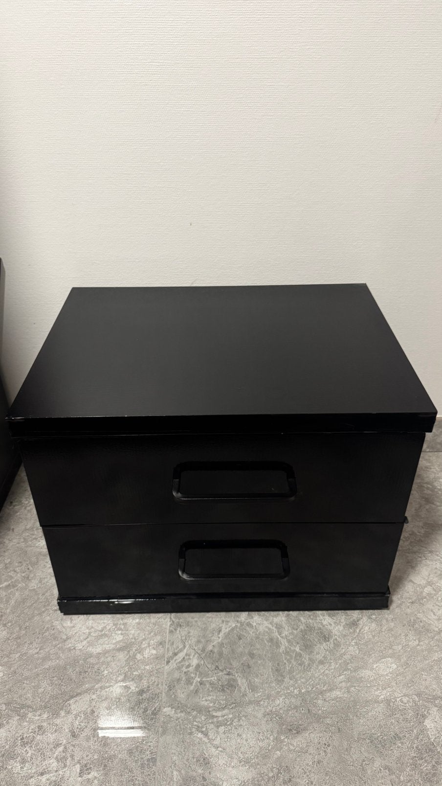 Tables de nuit, Maison & Meubles, Comme neuf, Enlèvement, Bois, 45 à 65 cm