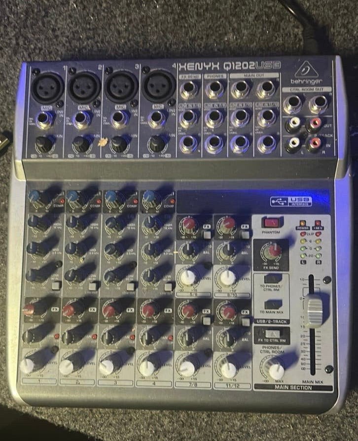 Behringer mengpaneel, Muziek en Instrumenten, Ophalen of Verzenden, Zo goed als nieuw, 10 tot 20 kanalen, Microfooningang