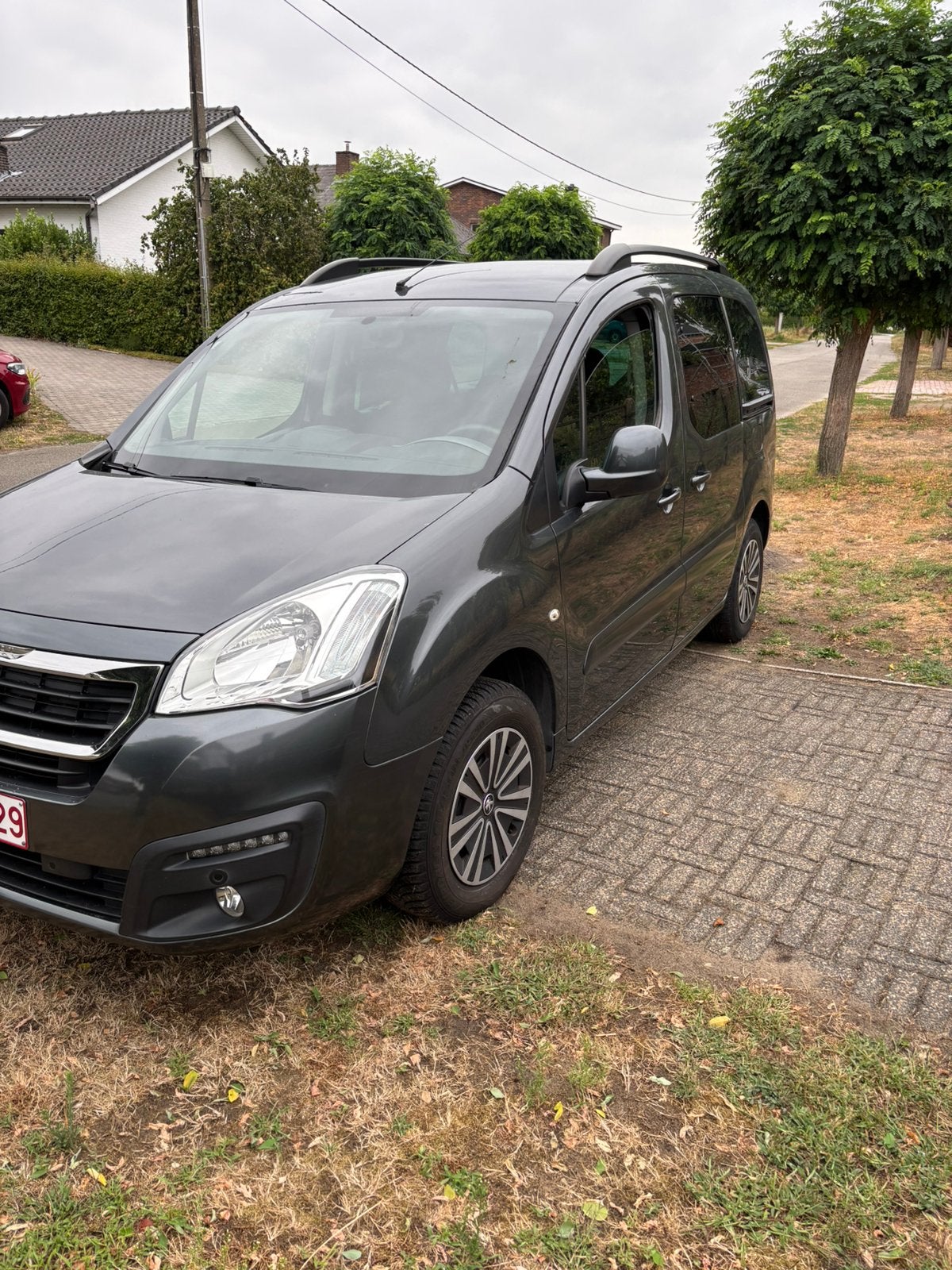 Peugeot partner tepee, Voorwielaandrijving, Stof, 5 deurs, Particulier