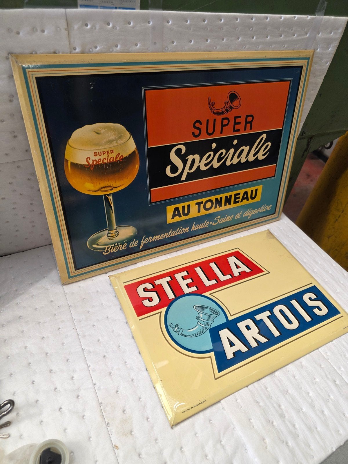 ensemble de panneaux publicitaires Stella Artois., Enlèvement ou Envoi