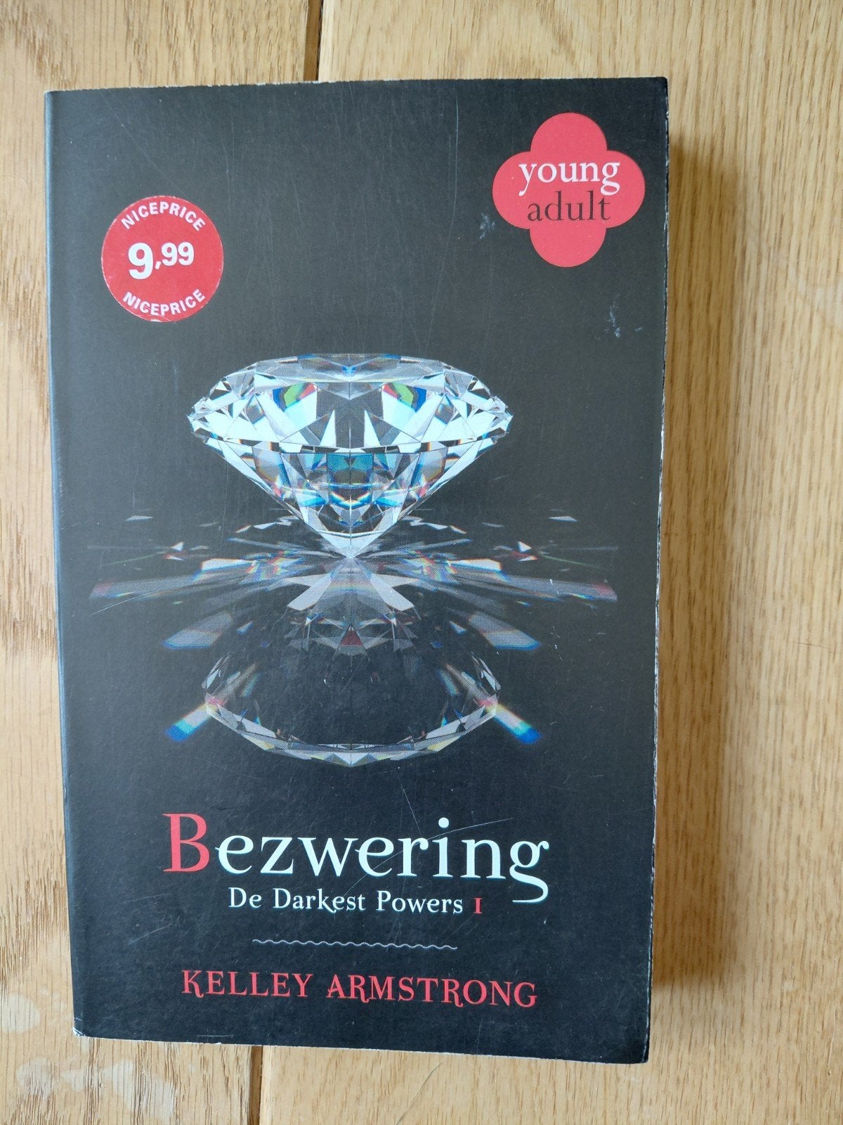 Kelley Armstrong - Bezwering, Ophalen of Verzenden, Zo goed als nieuw, Kelley Armstrong