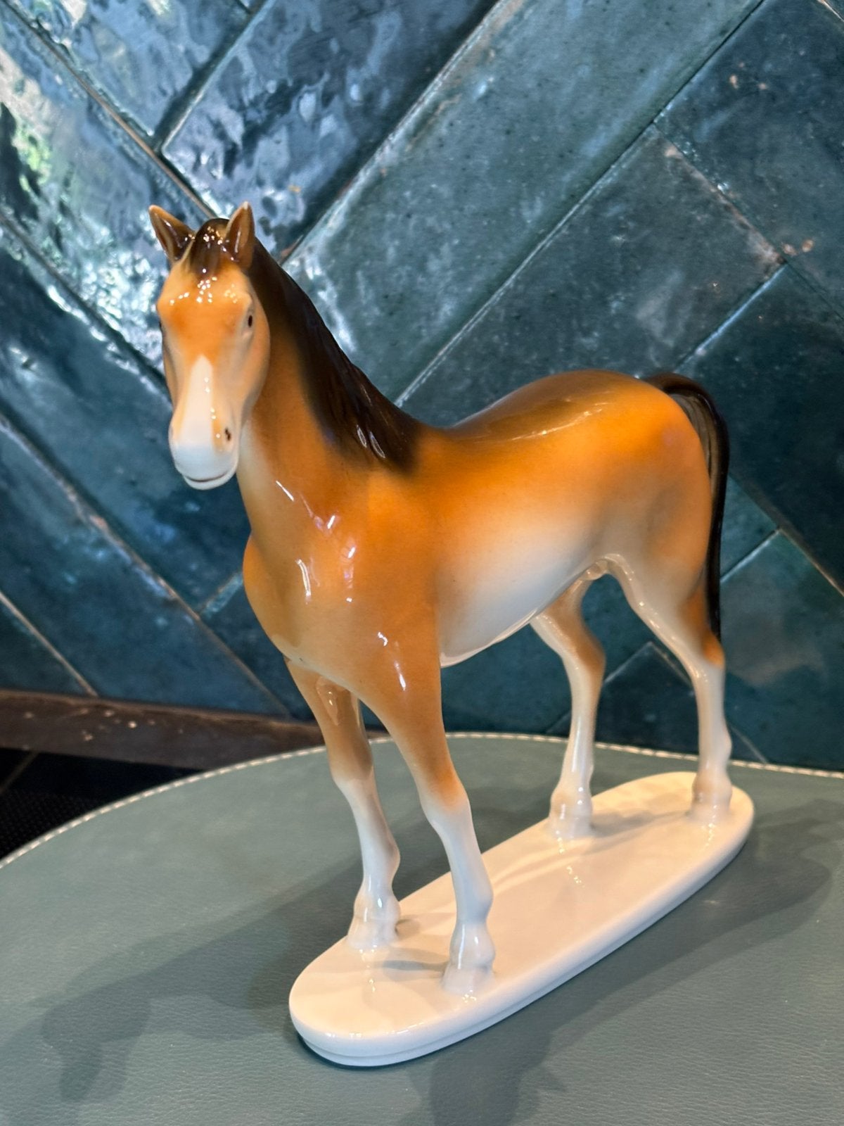 Cheval en porcelaine Royal Dux, Enlèvement, Comme neuf, Cheval