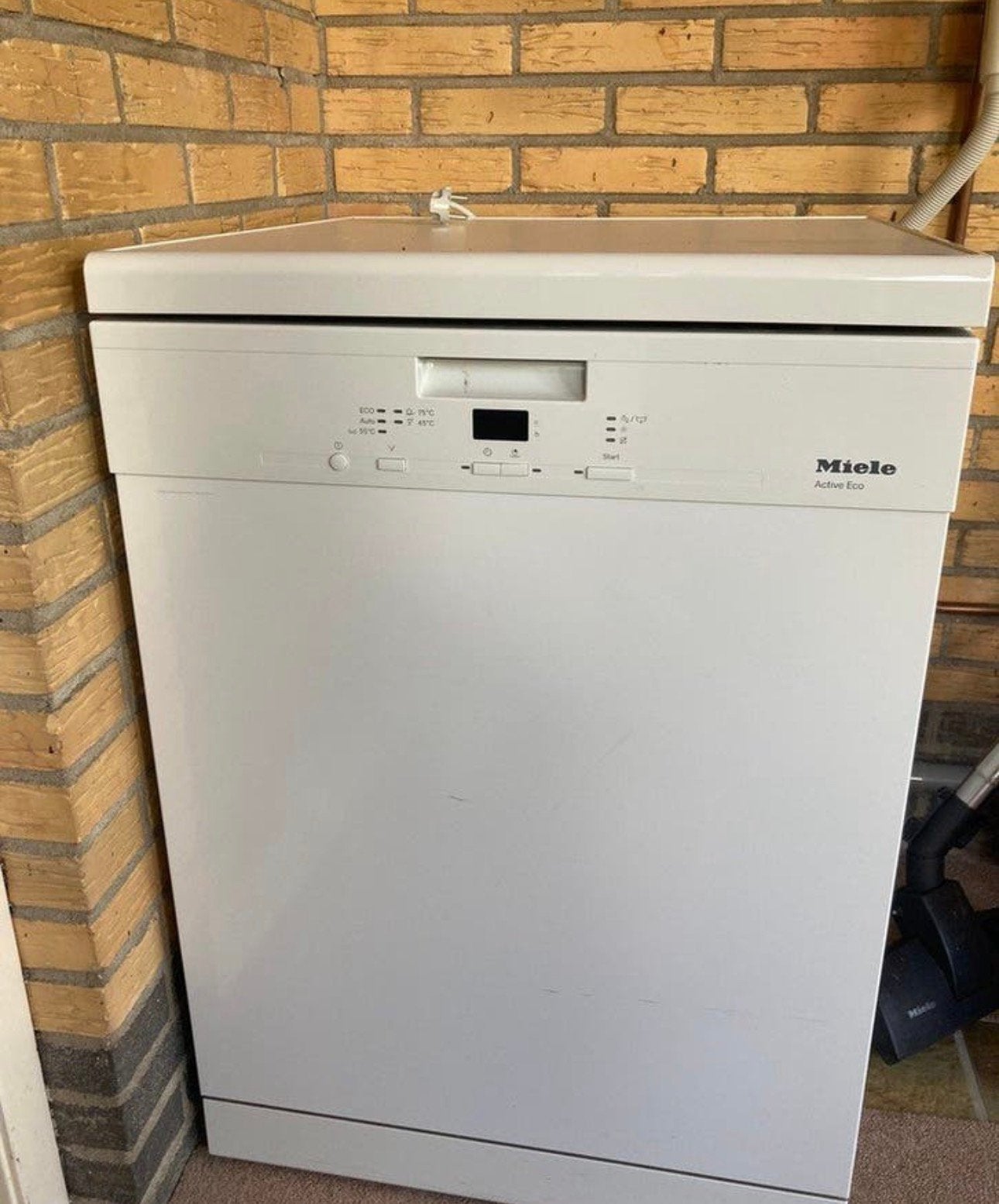 Miele vaatwasmachine, Elektronische apparatuur, Vaatwasmachines, Zo goed als nieuw, Ophalen