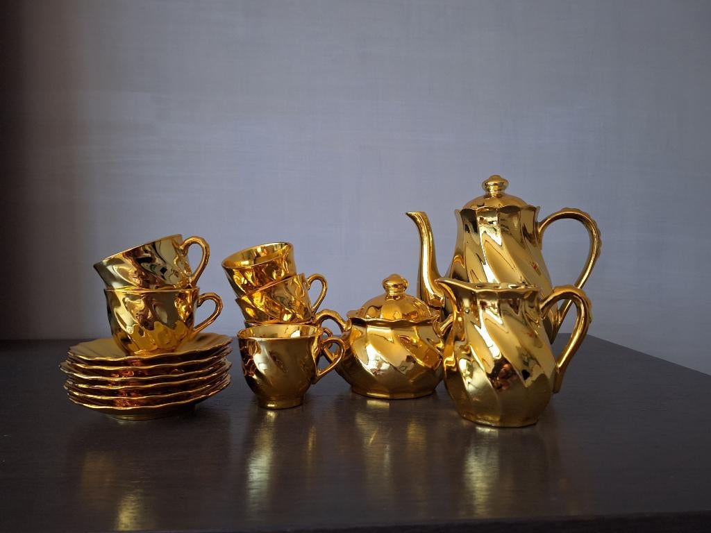 bling bling thee time met gouden servies, Ophalen, Gebruikt, Overige stijlen, Porselein