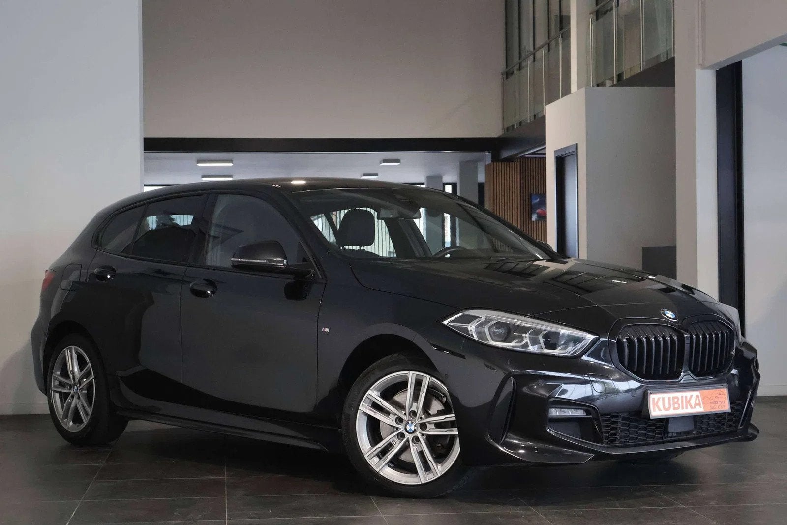 BMW 1 Serie 118 118iA OPF M-Pack BTW* LijnA Carplay Camera G, Autos, 100 kW, Entreprise, 5 portes, 1395 kg