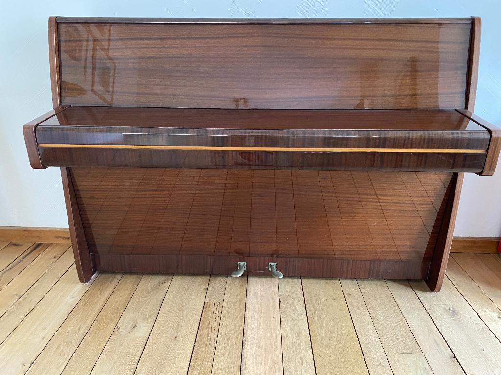 Buffetpiano Steinway&Sons, Brillant, Brun, Enlèvement, Utilisé
