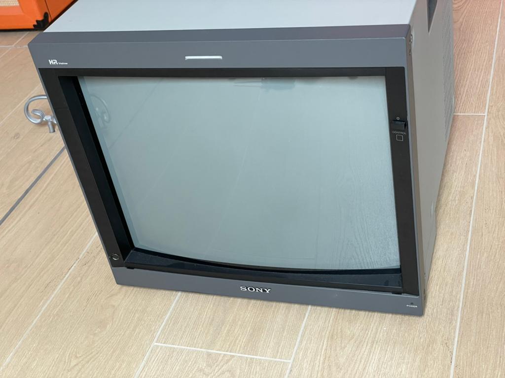 Sony PVM 20L4 excellent etat, Audio, Tv en Foto, Vintage Televisies, Ophalen, Zo goed als nieuw, Sony