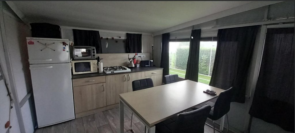 caravane WILK 2009+auvent ADM 2018+tente de garage+mobilier, Caravanes & Camping, Jusqu'à 4, 2 lits séparés, Particulier, Wilk