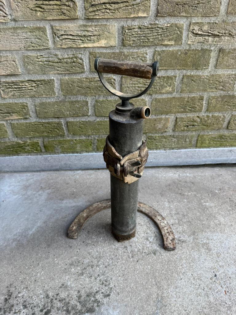 WW1 pompe de tranchée Anglaise avec support rare, Collections, Objets militaires | Général, Enlèvement ou Envoi