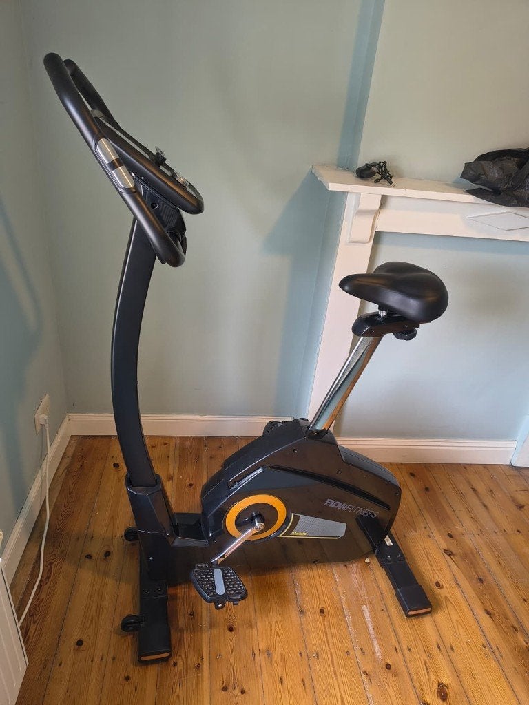Flow Fitness Stelvio iConsole Ergometer, Ophalen, Kunststof, Zo goed als nieuw, Benen