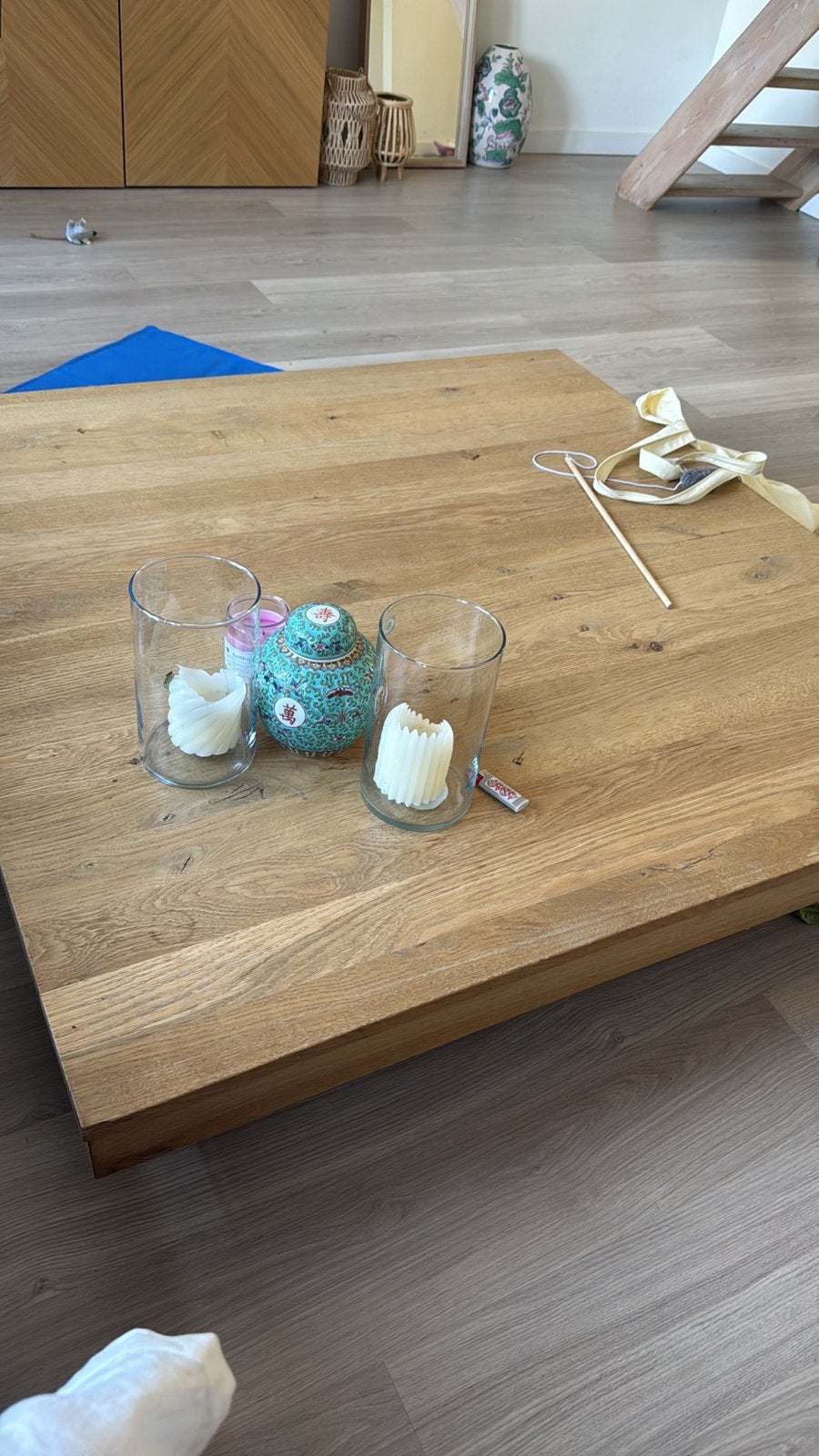 Massief eiken salon tafel, Ophalen, Zo goed als nieuw