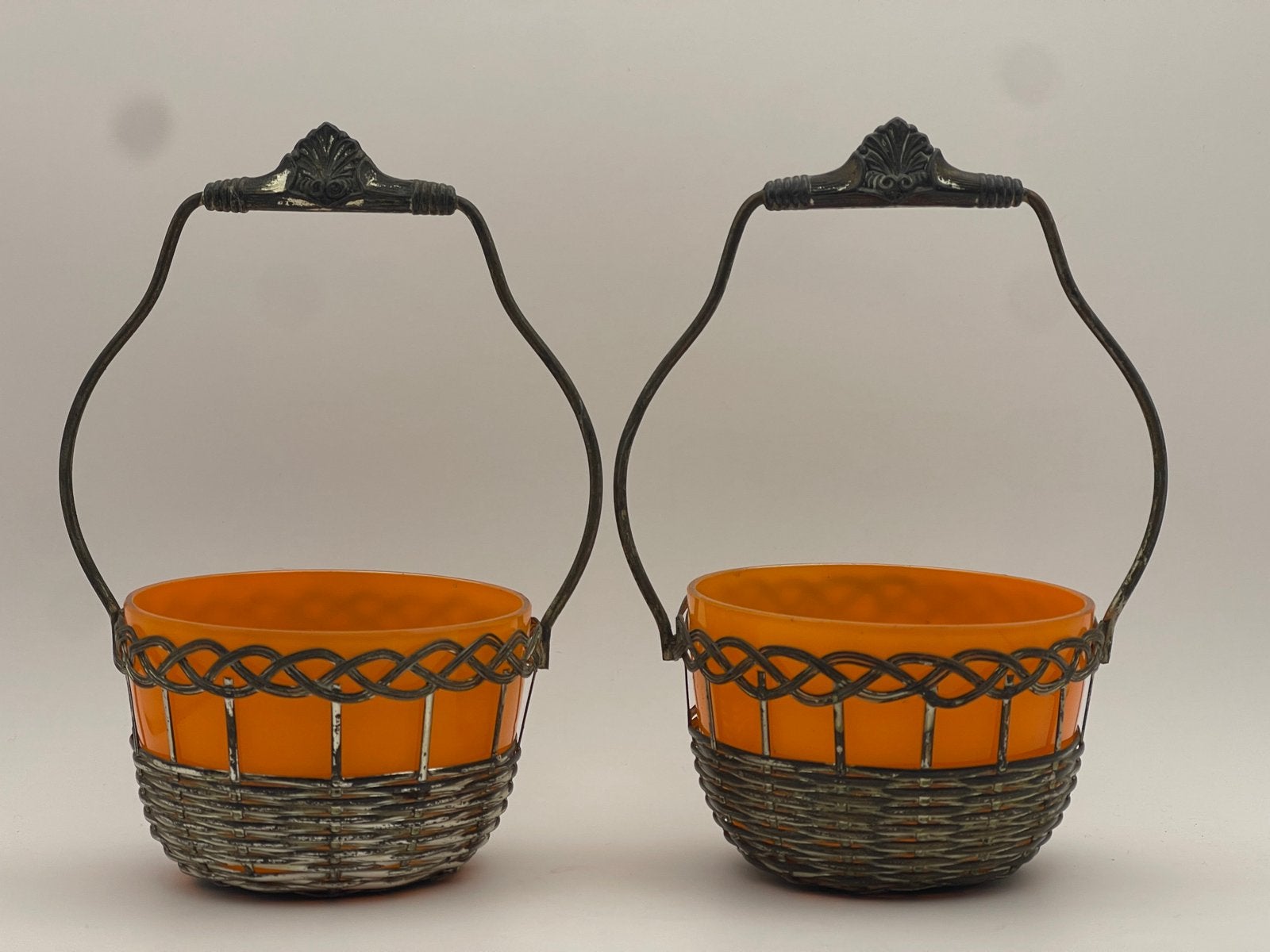 Oranje glas in zilverkleurig mandje, Ophalen of Verzenden, Zo goed als nieuw
