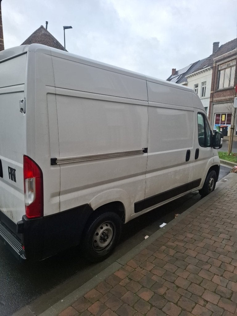 Camionet te huur met/of zonder chauffeur, Diensten en Vakmensen, Verhuizers en Opslag
