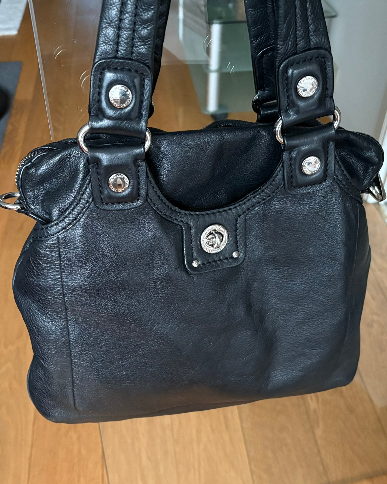 Marc Jacobs splendide sac a main en cuir de veau noir, Enlèvement ou Envoi, Comme neuf, Noir