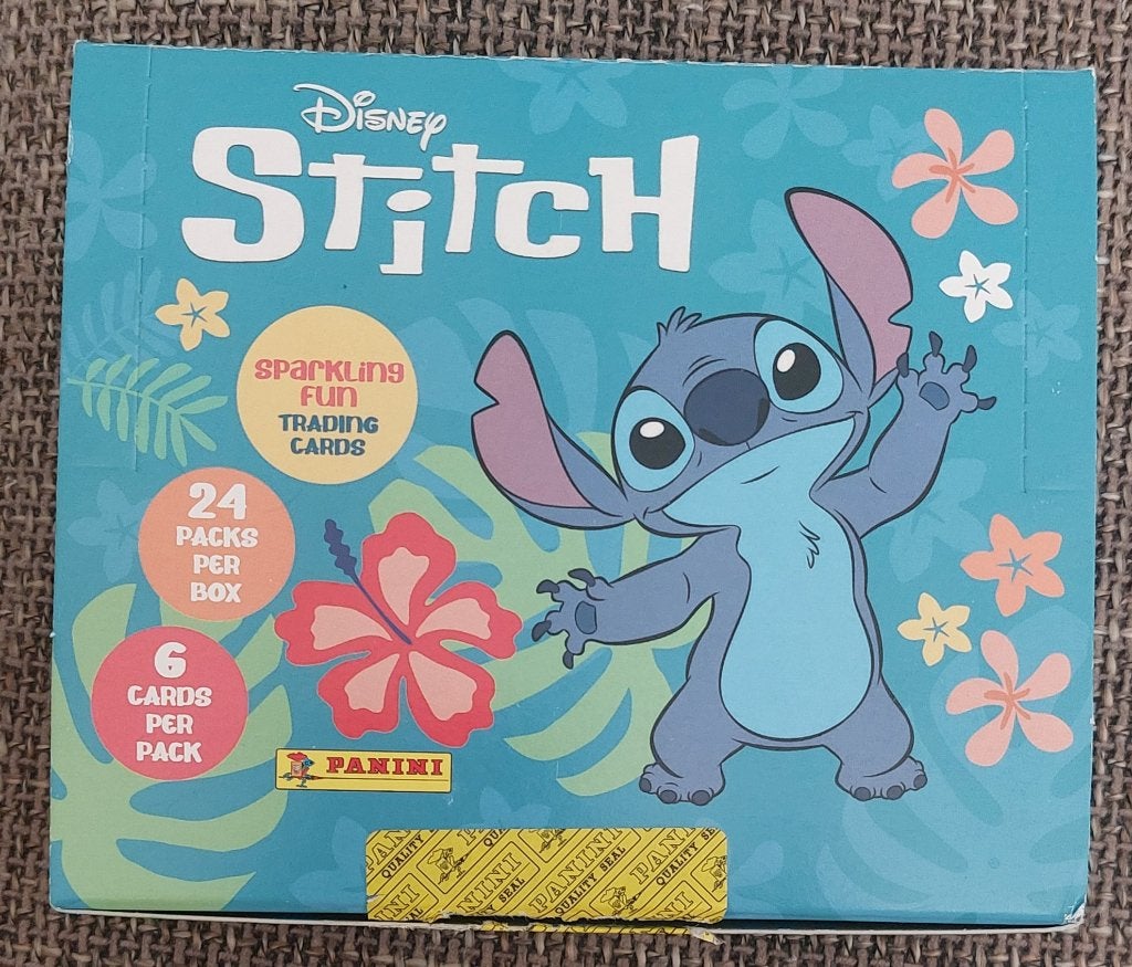 Disney Stitch - Box met 144 trading cards, Ophalen of Verzenden, Nieuw, Meerdere plaatjes