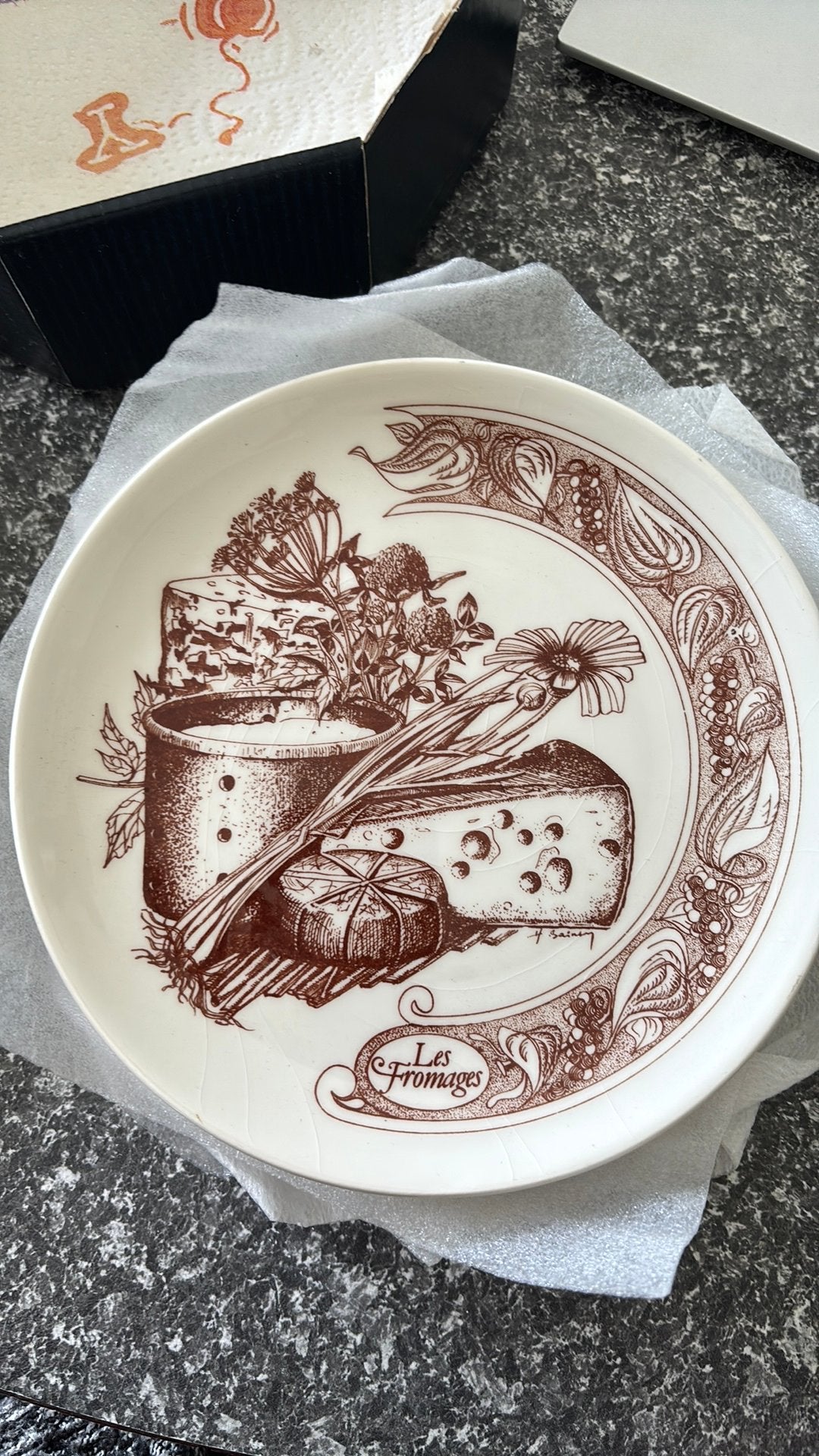 6 assiettes GIEN pour fromages, Antiquités & Art, Antiquités | Assiettes décoratives & Carrelages, Enlèvement