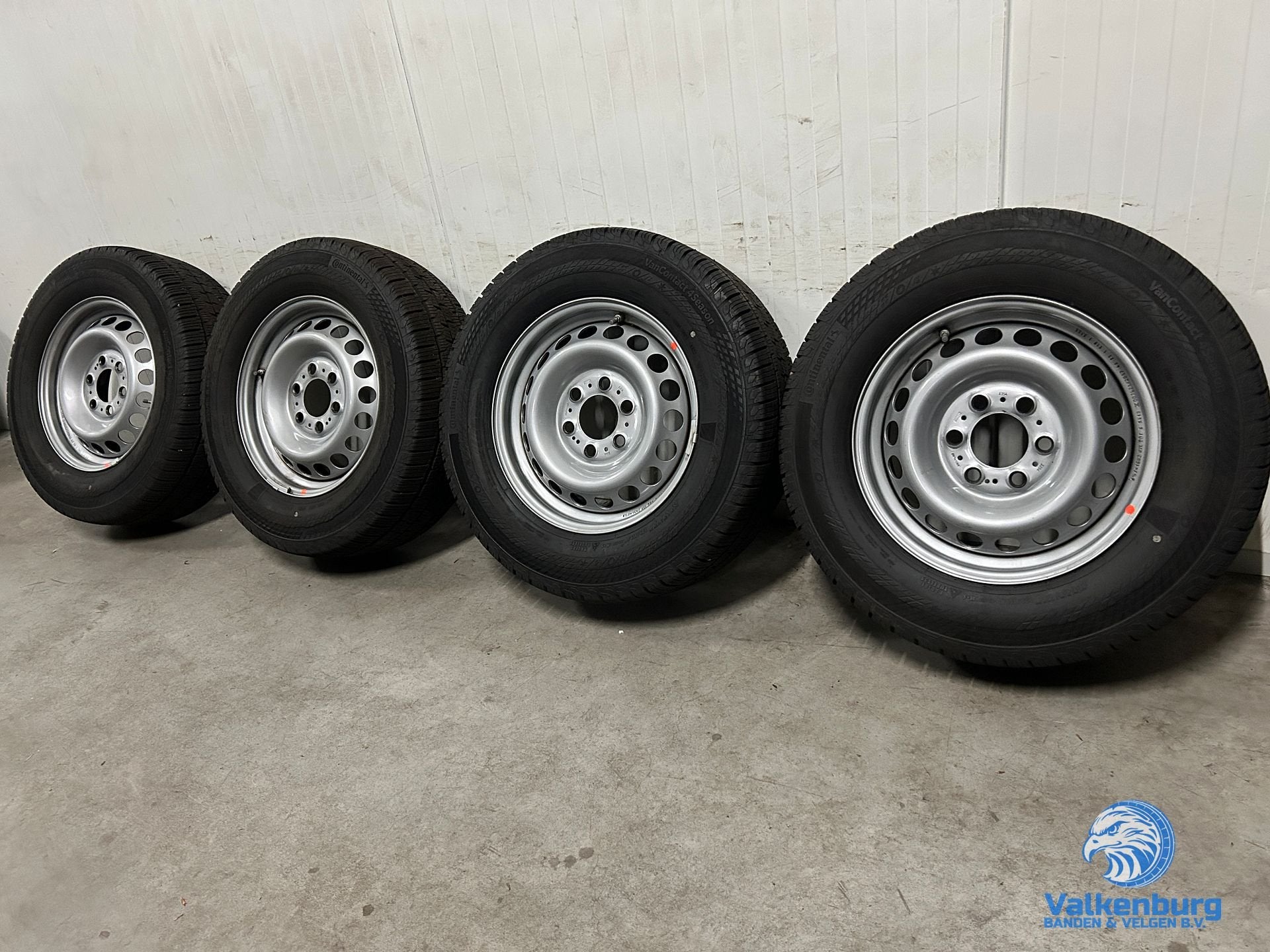 7mm! Originele Mercedes Sprinter 16 inch stalen velgen 6x130, Autos : Pièces & Accessoires, Pneus et Jantes, 4 Saisons, 16 pouces