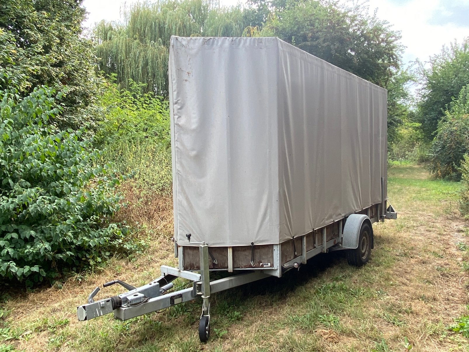 Gesloten aanhangwagen, Enlèvement, Utilisé