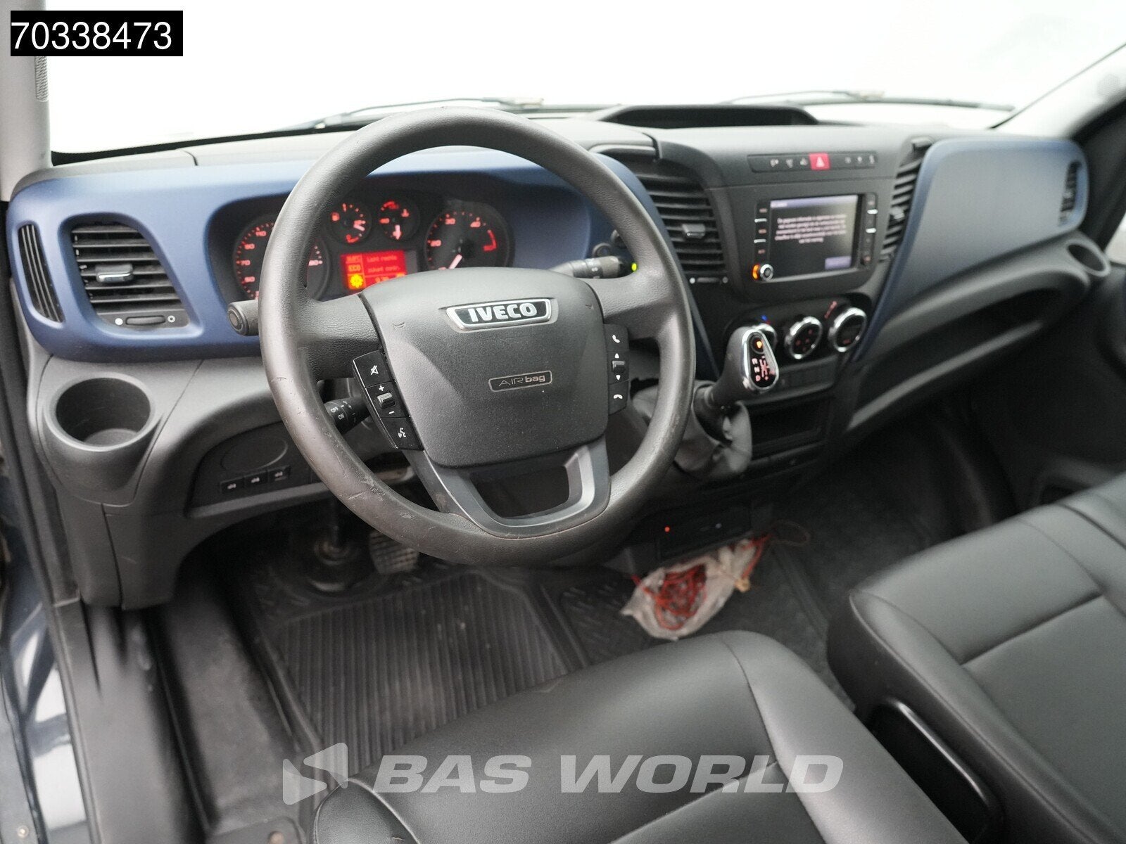 Iveco Daily 35S14 Automaat L2H2 AC/Climate Navi Camera Cruis, Autos, Achat, Euro 6, Entreprise, 2384 kg