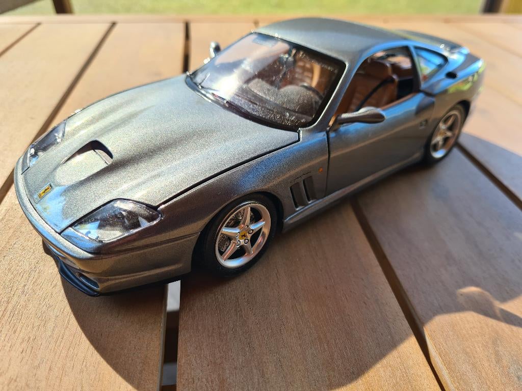 Ferrari 550 Maranello (1996), Ophalen, Motor