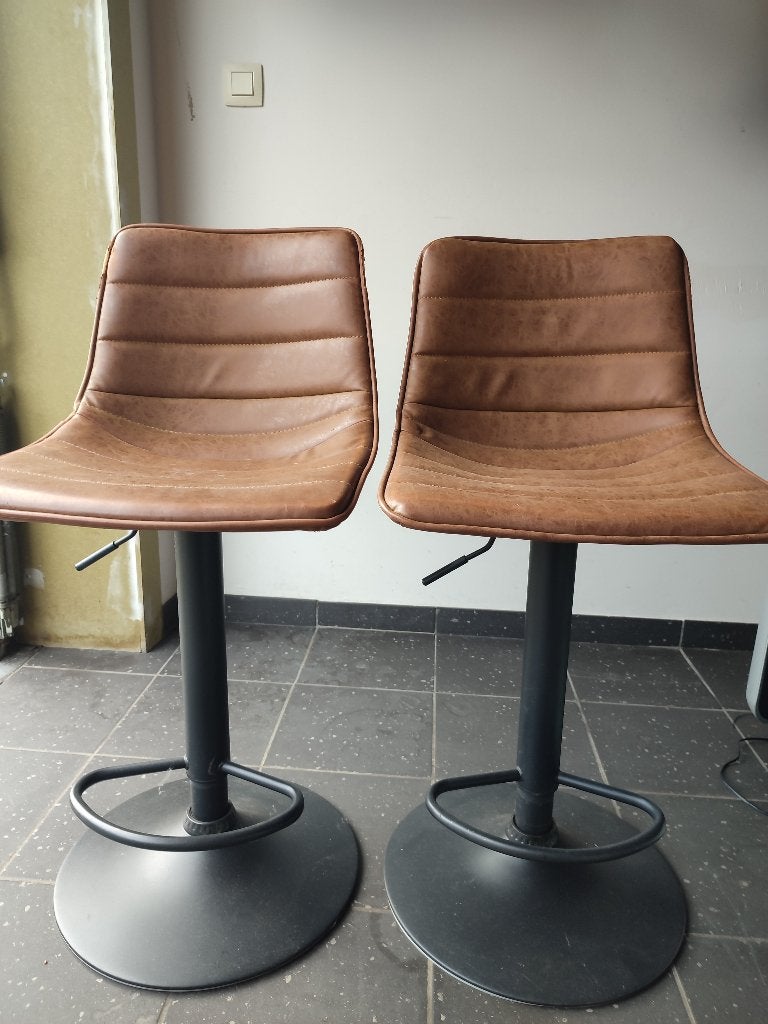 2 metalen krukken met lederen zit krukken, Maison & Meubles, Enlèvement, Réglable en hauteur, Utilisé, Plastique