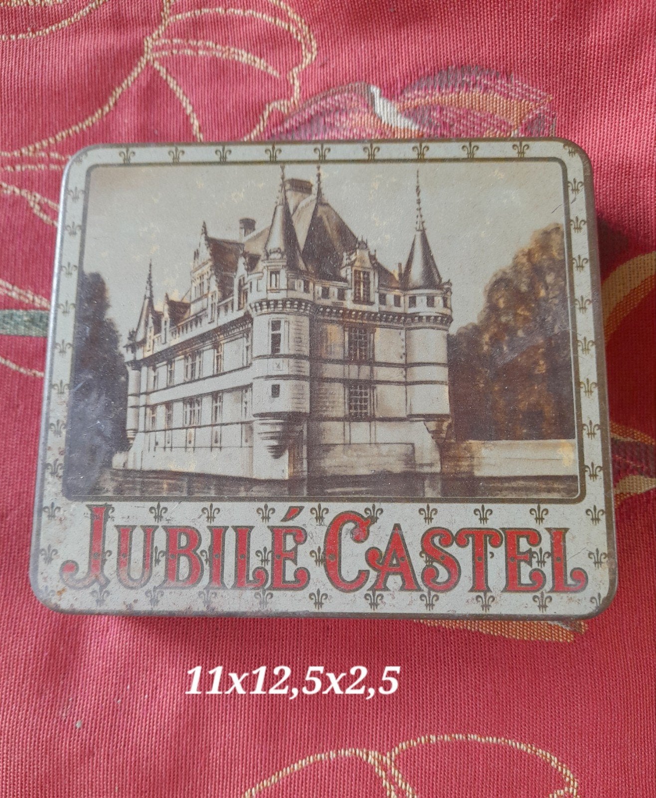 Ancienne boîte de Jubilé Castel"Azay-Le-Rideau"Indre&Loire
