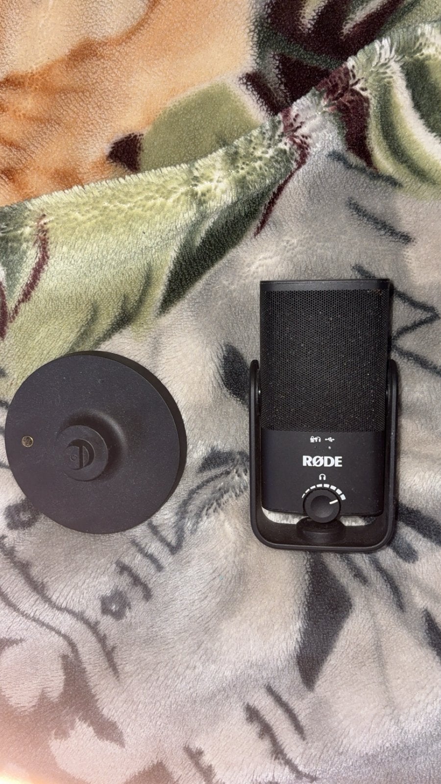 Rode nt mini mic nieuw, Ophalen of Verzenden, Zo goed als nieuw