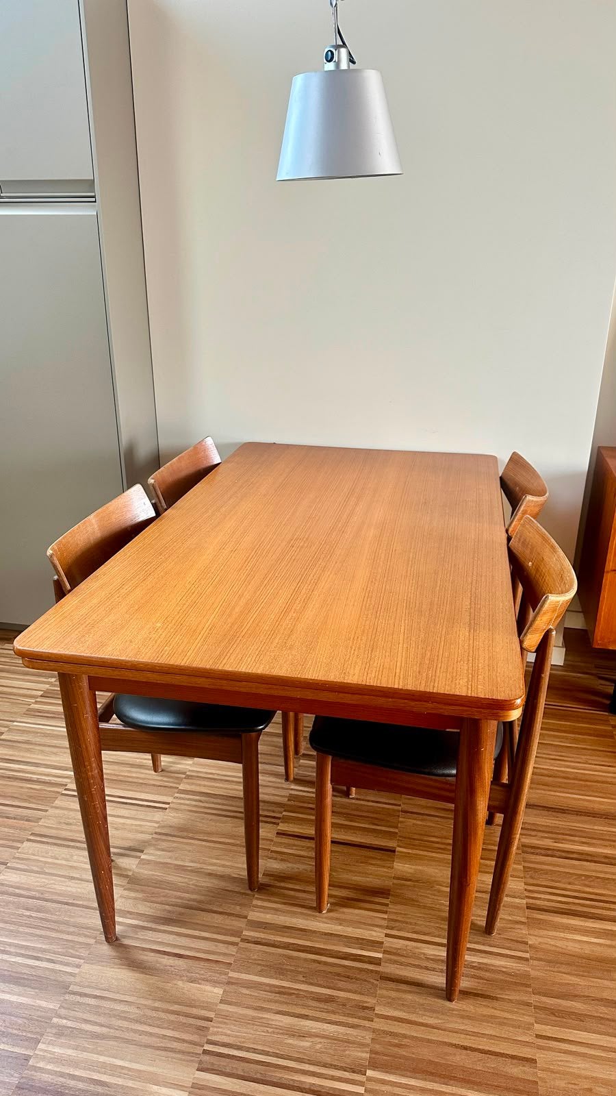 Vintage/ retro tafel + stoelen, Ophalen