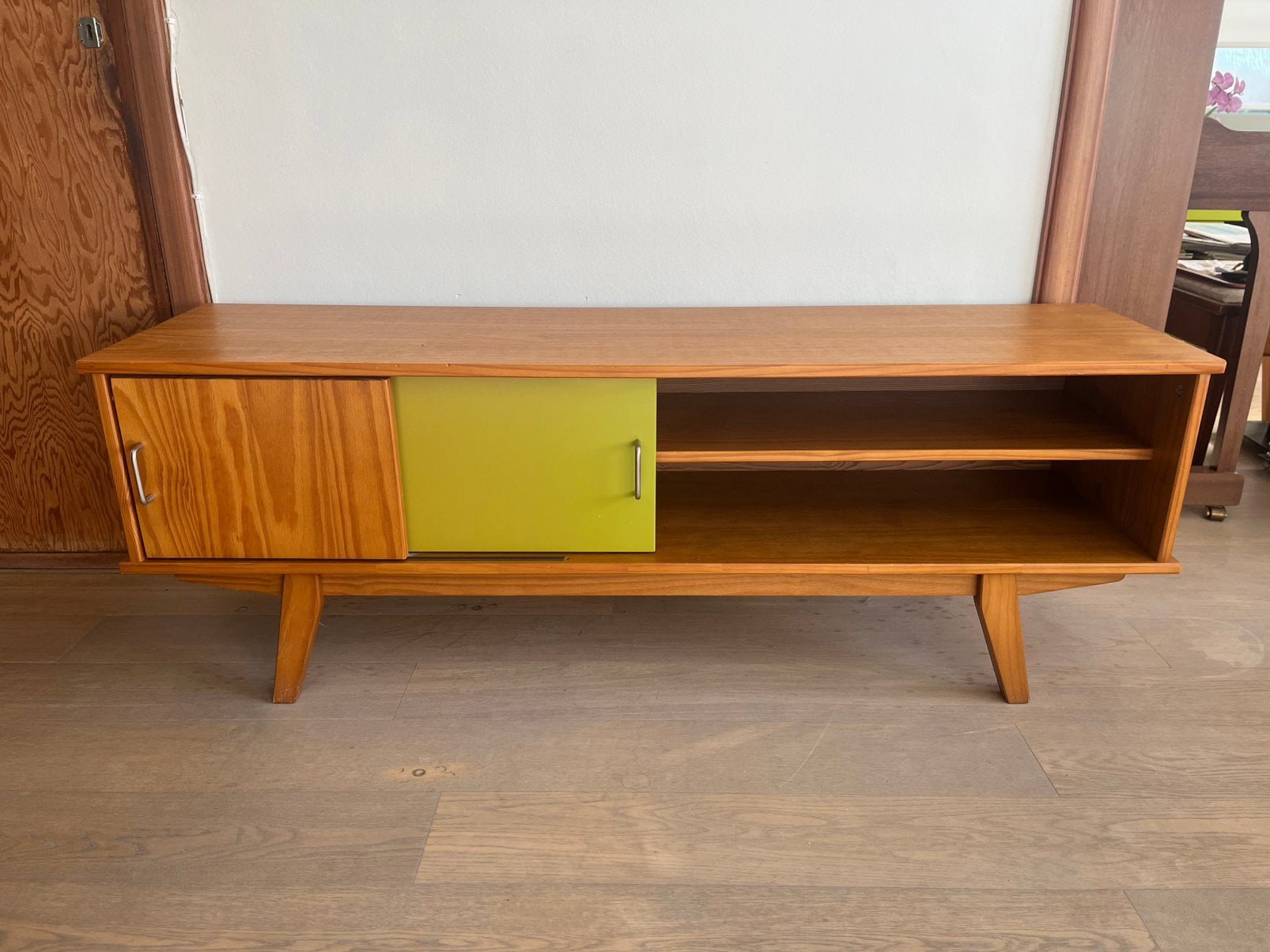 Retro TV meubel, Huis en Inrichting, Ophalen, Zo goed als nieuw