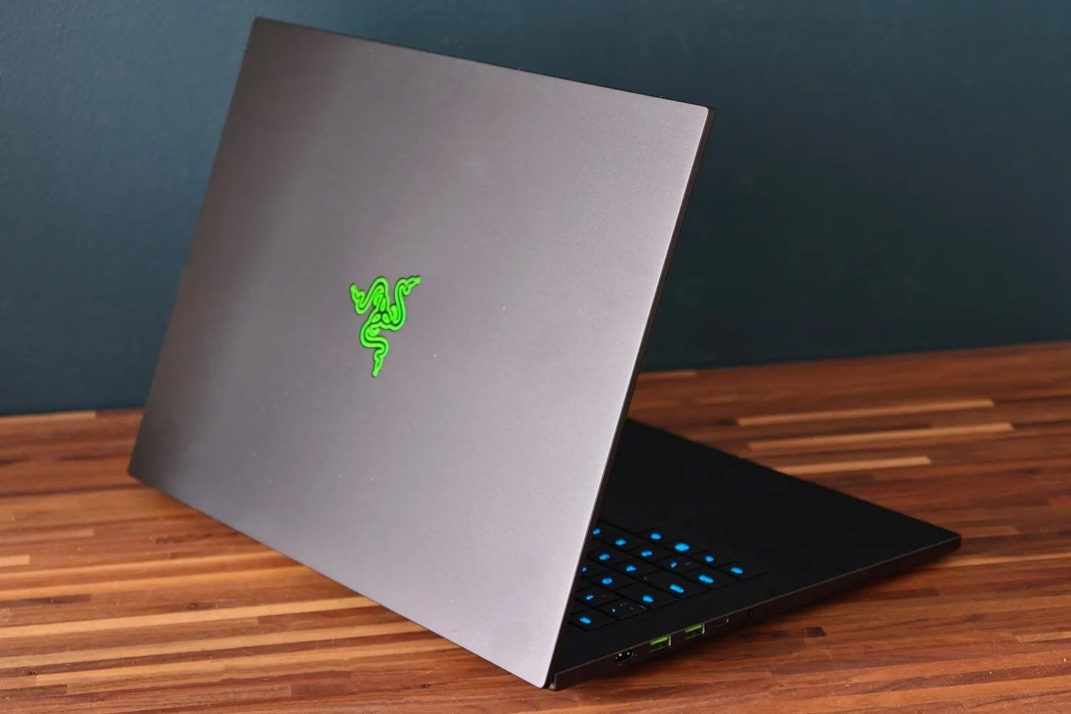 Razer Blade 16 (2025) | RTX 5090, Enlèvement, Comme neuf, Gaming, SSD