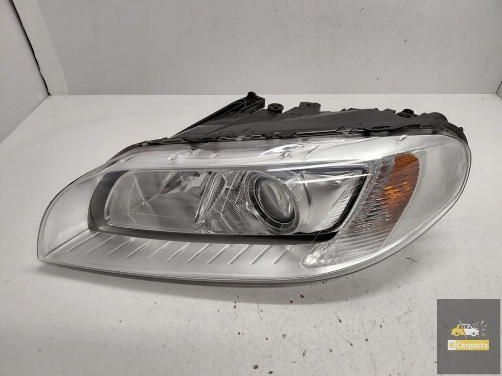 31420013, Phare x non gauche pour Volvo S80 V70 XC70, Gunnar Engellaus vag 8
405 31  Gothenburg, SE, Info@volvocars.com, Volvo Car Corporation