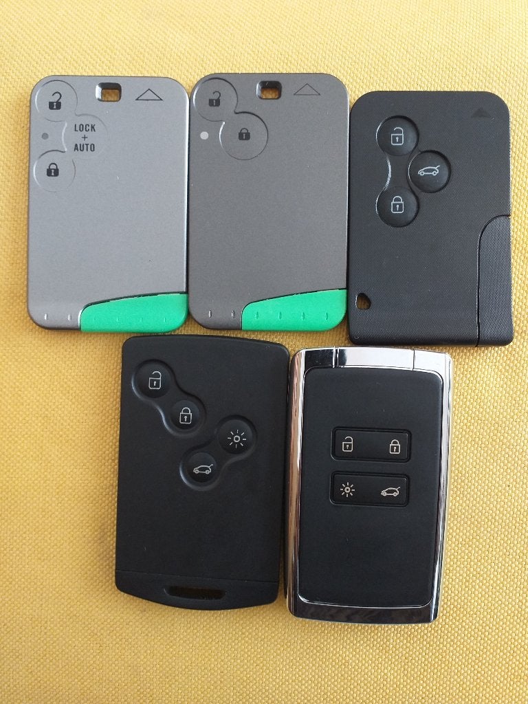 CARTES RENAULT, Autos : Pièces & Accessoires, Électronique & Câbles, Audi, BMW, Citroën, Fiat, Mercedes-Benz, Mini, Peugeot, Renault