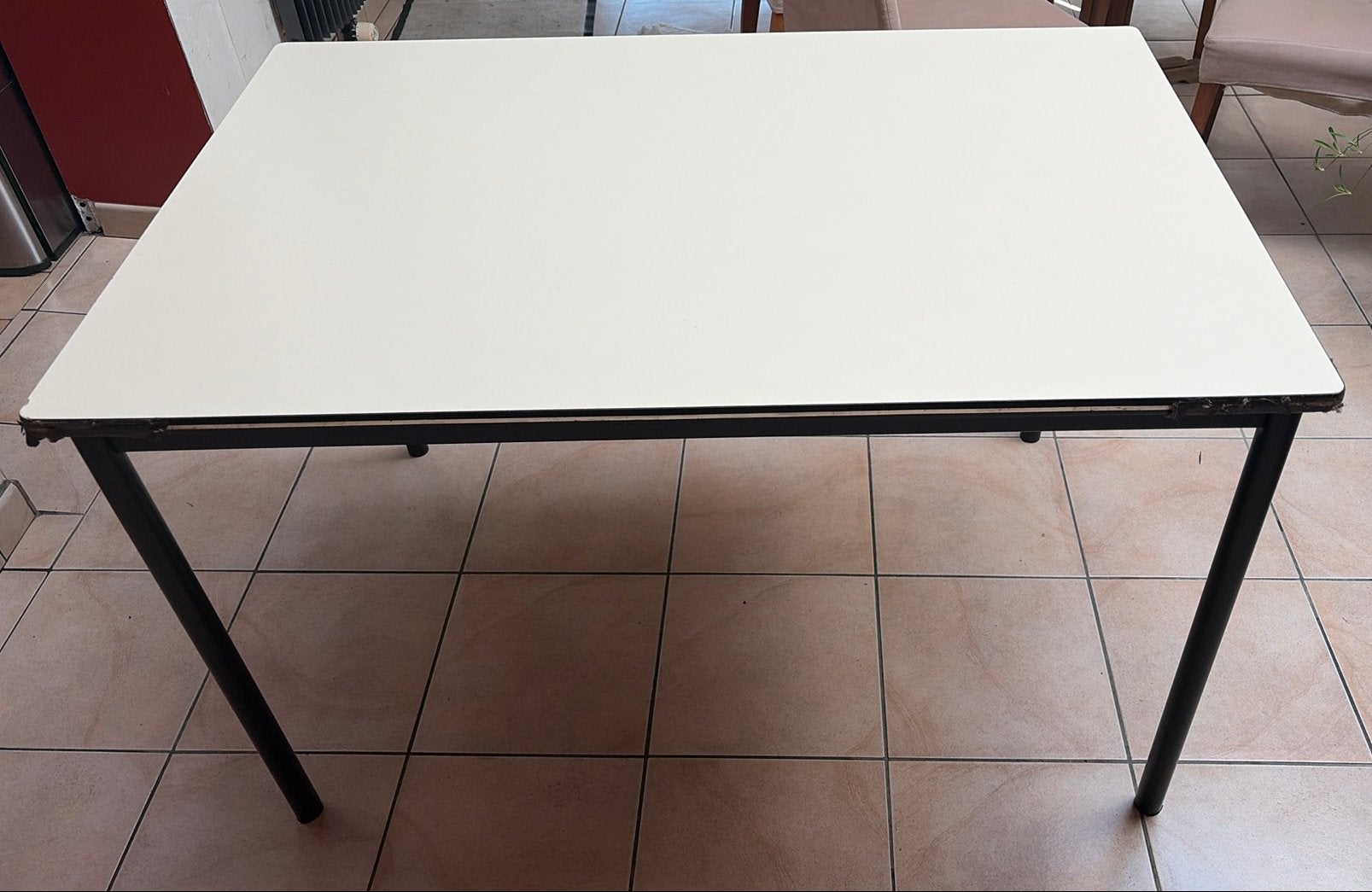 Table de cuisine formica, 100 à 150 cm, Cinq personnes ou plus, Enlèvement, Utilisé