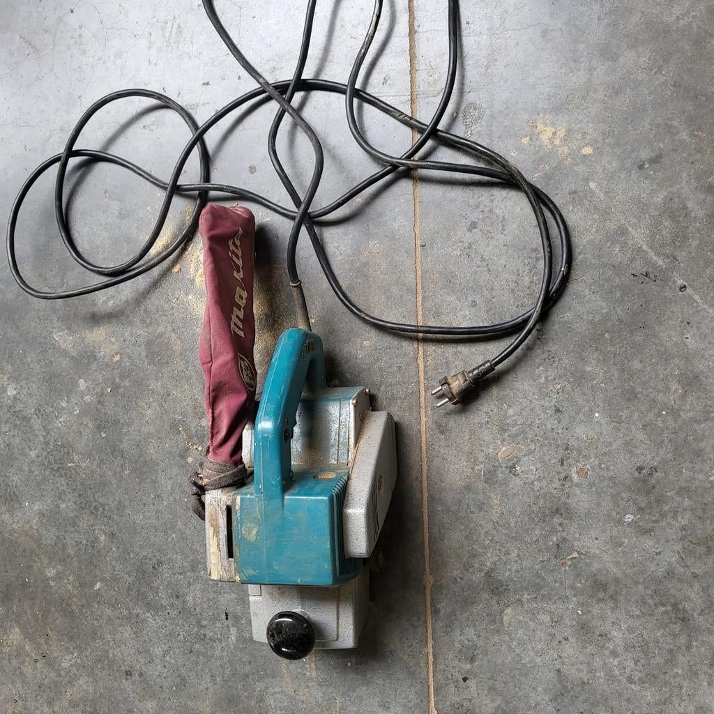 Sander, Enlèvement, Ponceuse à bande