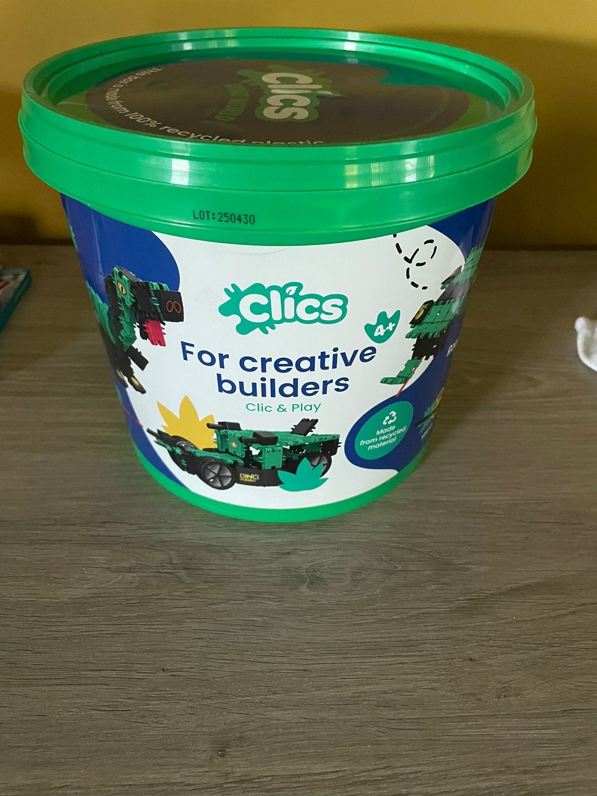 Clics, Ophalen, Zo goed als nieuw