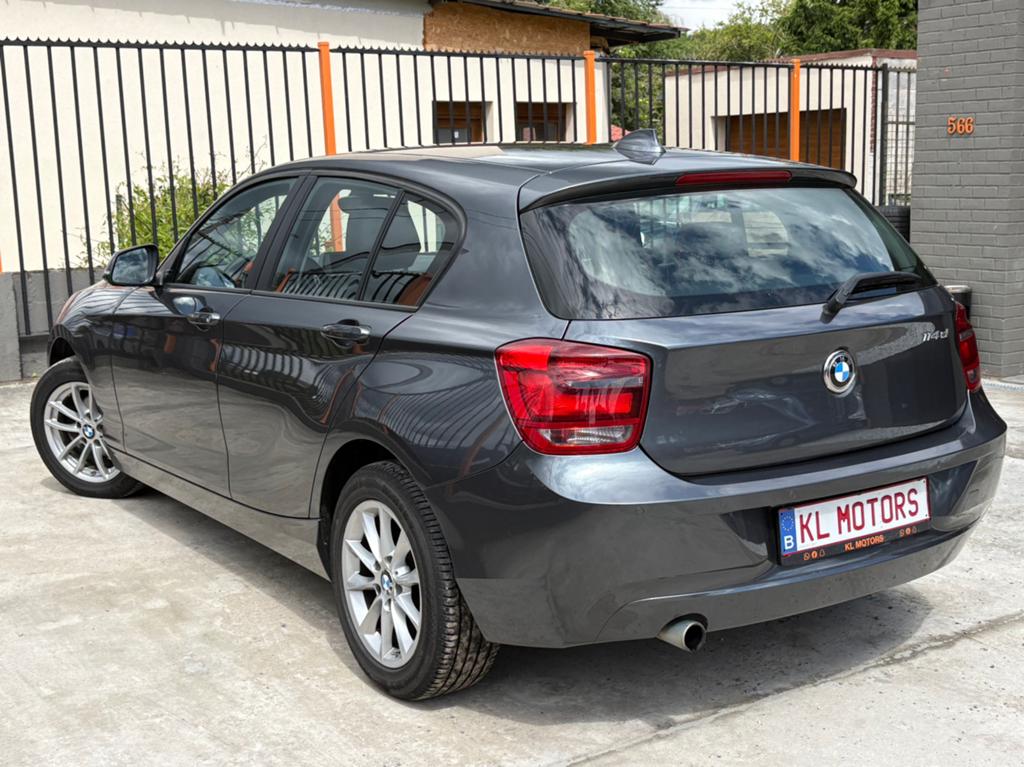 BMW 114d F20 154 000KM CARPASS 2015 EURO 5B, Auto's, BMW, Euro 5, Zwart, Leder, Bedrijf