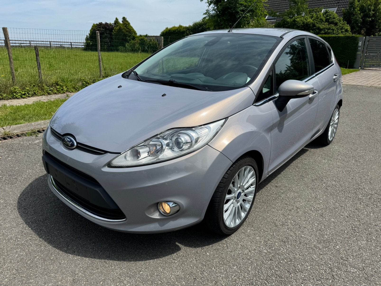 Ford Fiesta/1.25Benzine2012/168.000 km/Euro5/Airco/CT/Carnet, Euro 5, Stof, Particulier, Fiësta
