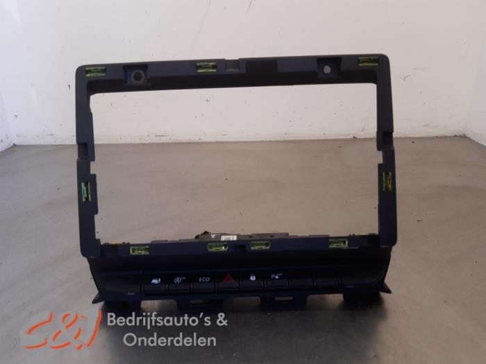 Console centrale d'un Nissan NV400, -, 3 mois de garantie, Utilisé, -