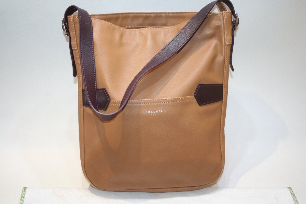 Longchamp schoudertas, glad beige/bruin kalfsleder + stofzak, Handtassen en Accessoires, Ophalen of Verzenden, Zo goed als nieuw