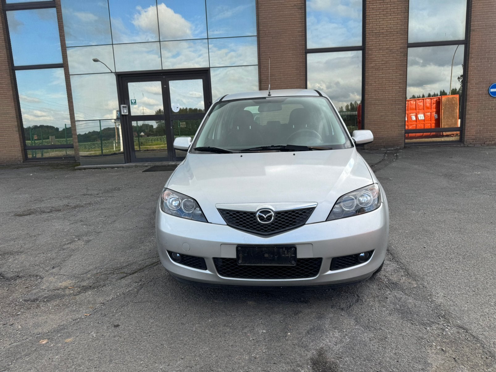 Mazda 2 1.4 essence boîte atomatique lez ok, Autos, Argent ou Gris, https://public.car-pass.be/vhr/0dec605e-d074-46f3-8fed-c92a40af7ff3