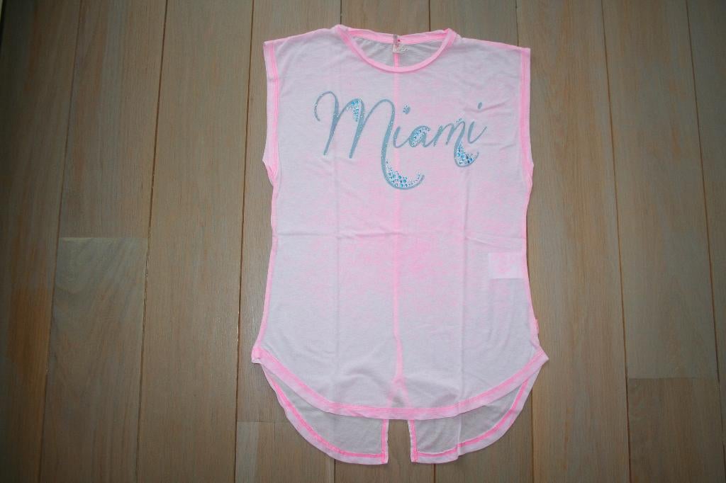 Roos T-shirt Vingino (tuniekmodel) maat 176, Enfants & Bébés, Vêtements enfant | Taille 176, Chemise ou À manches longues, Enlèvement