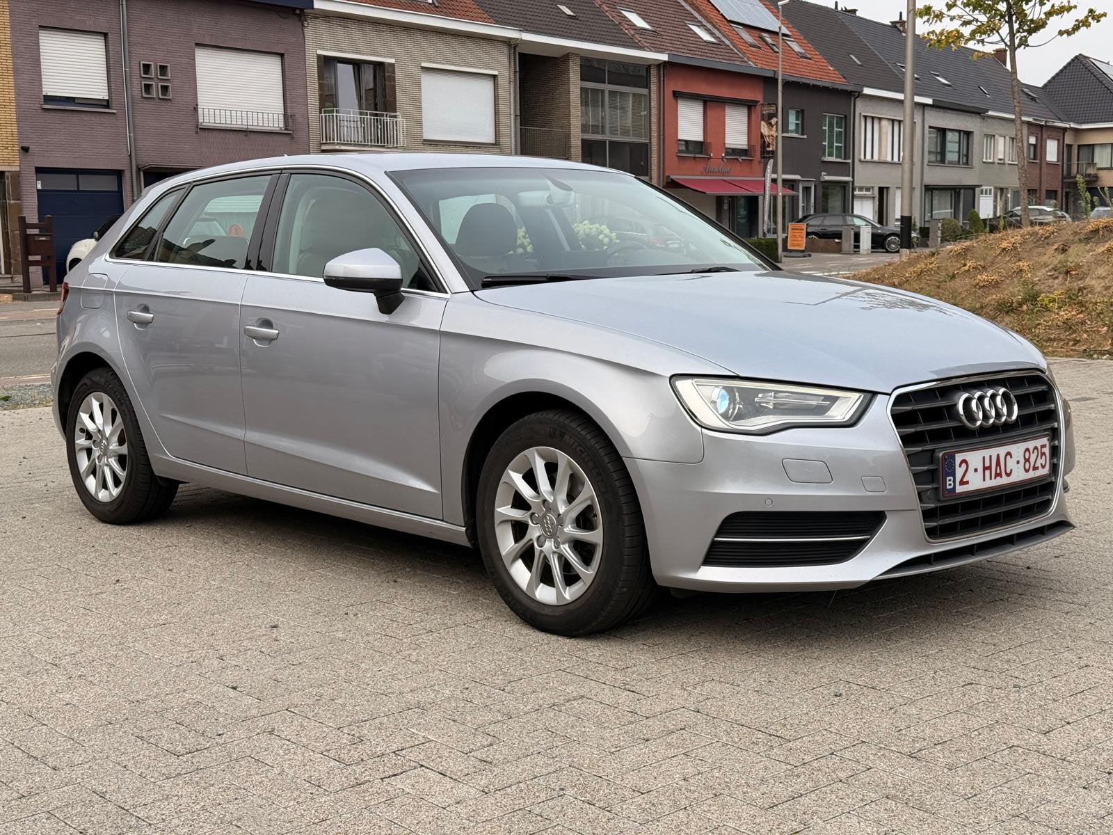 AUDI A3/1.4 TFSI - 150 CH ! /6b! /APPROUVÉ VVK !, Argent ou Gris, Achat, Boîte manuelle, Entretenue par le concessionnaire