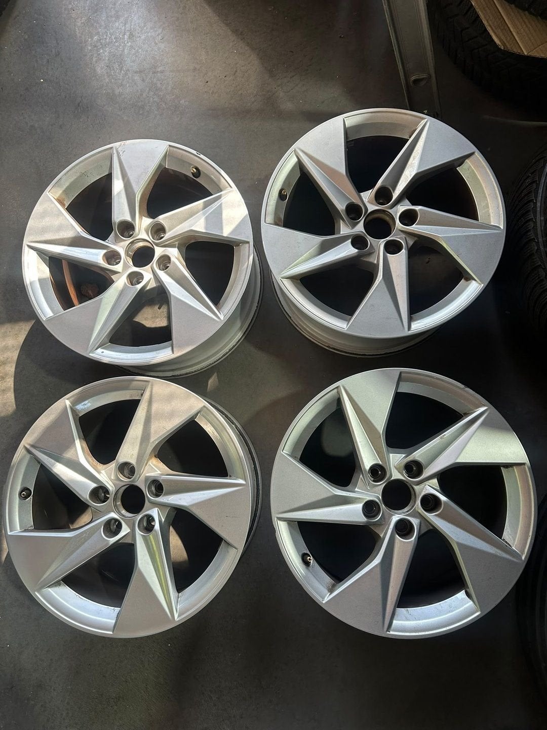 Originele 17 inch Audi A3 S3 8Y 8V TT A4 S4 B6 B7 velgen, Véhicule de tourisme, -, 17 pouces, Utilisé