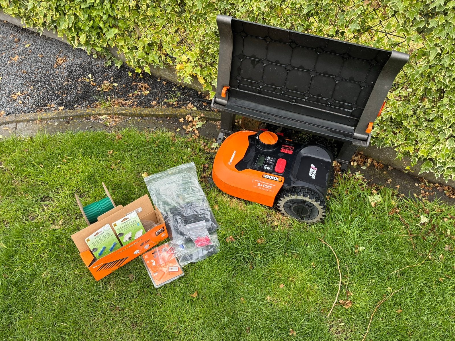 Worx M700 grasrobot, Ophalen, Gebruikt, Minder dan 20 cm, Met regensensor