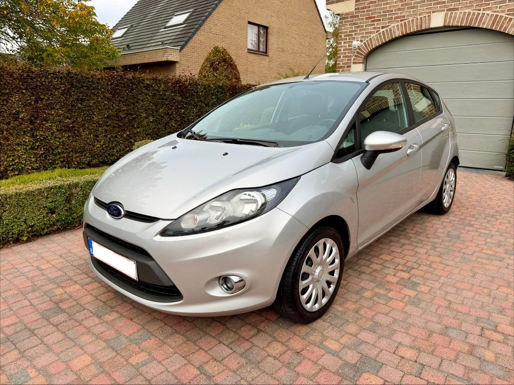 Ford Fiesta 1.25i 26.353km!! 5p AC Prête à immat, Autos, 1242 cm³, Achat, Boîte manuelle, Entretenue par le concessionnaire