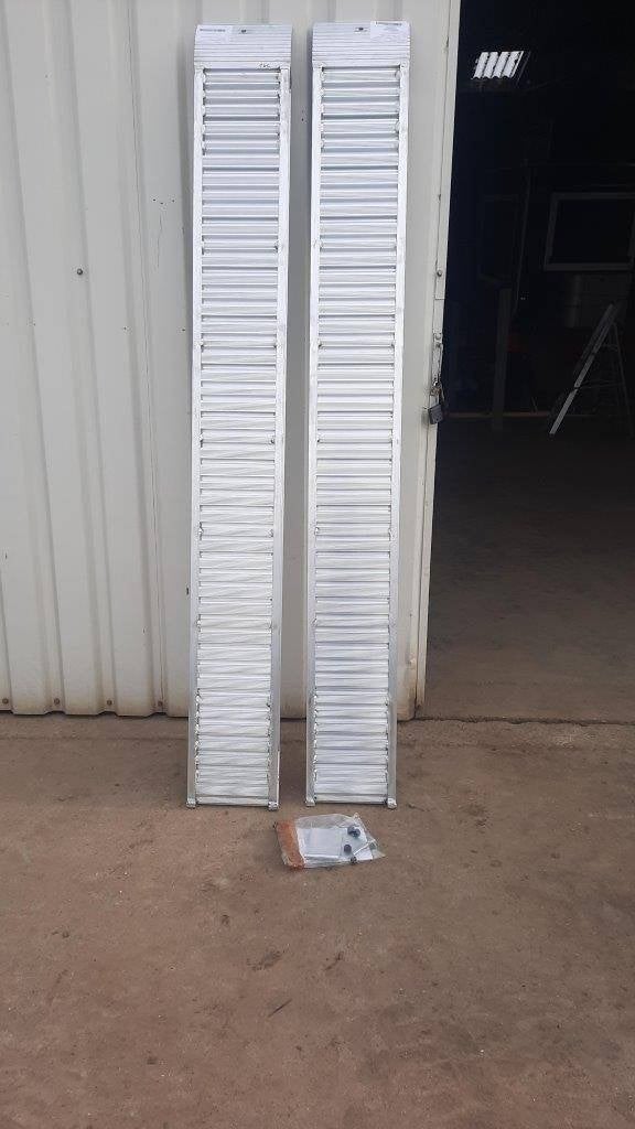 Nouvelles rampes en aluminium de 3 000 kg, Enlèvement, Neuf