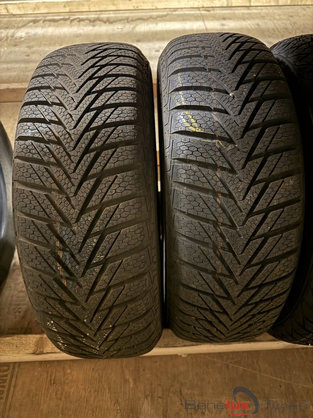 new snow 185/65R14 Continental 185/65 R14 185/65/14 1856514, Auto-onderdelen, Banden en Velgen, 14 inch, -, -, Nieuw